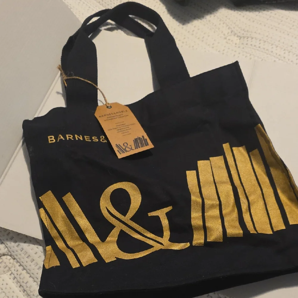 NWT Barnes & Noble Canvas Tote